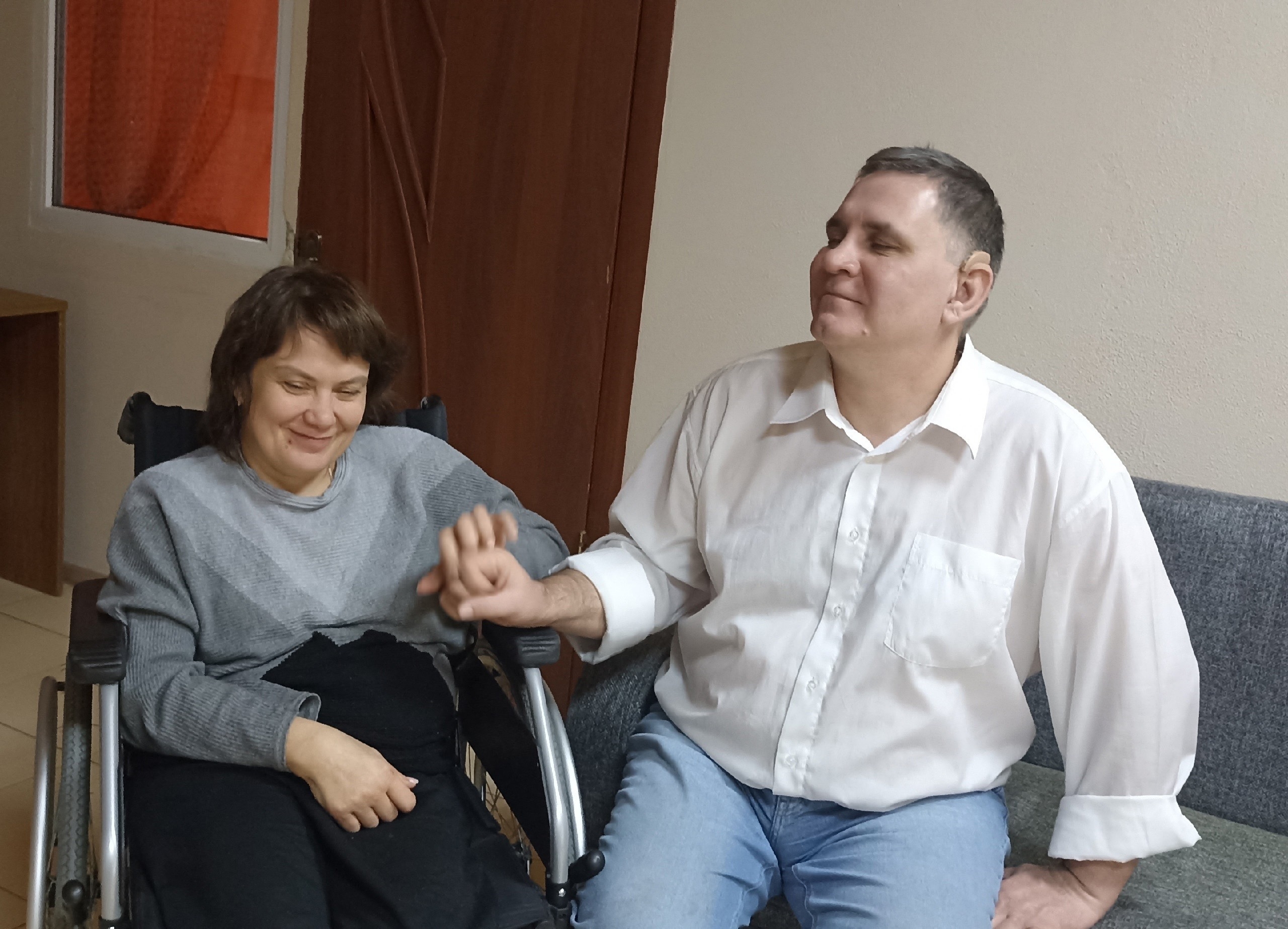 Не преодолевает, а ярко живёт Не преодолевает, а ярко живёт